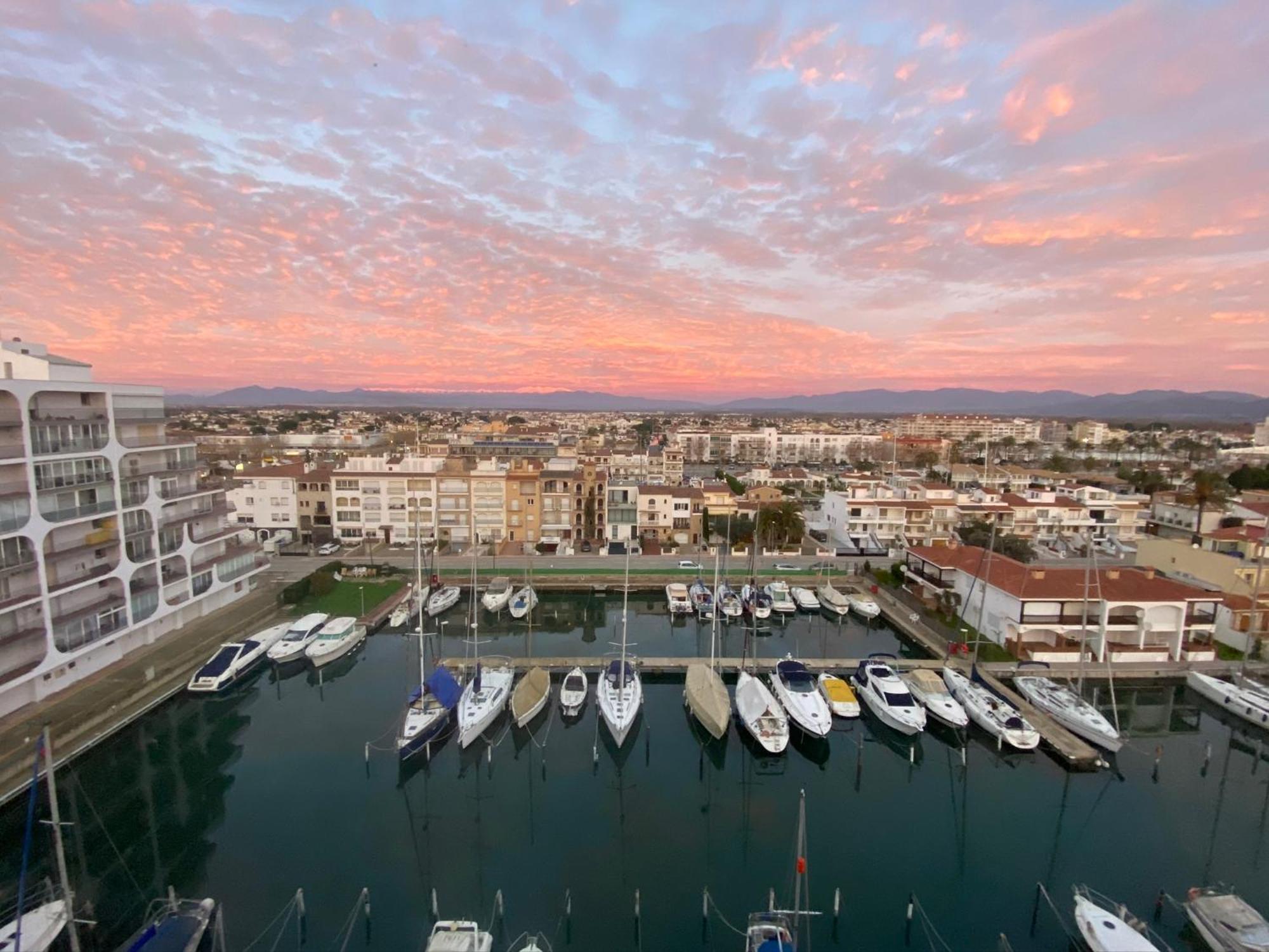 Lux Apt 1Er Ligne Mer!Grande Terrasse Vue Superbe! Empuriabrava Exterior foto